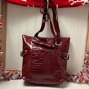 Mondo Carryall Red Purse
